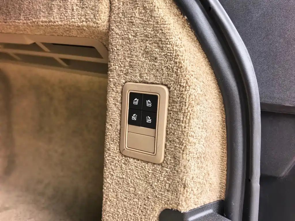Land Rover Range Rover — миниатюра 18