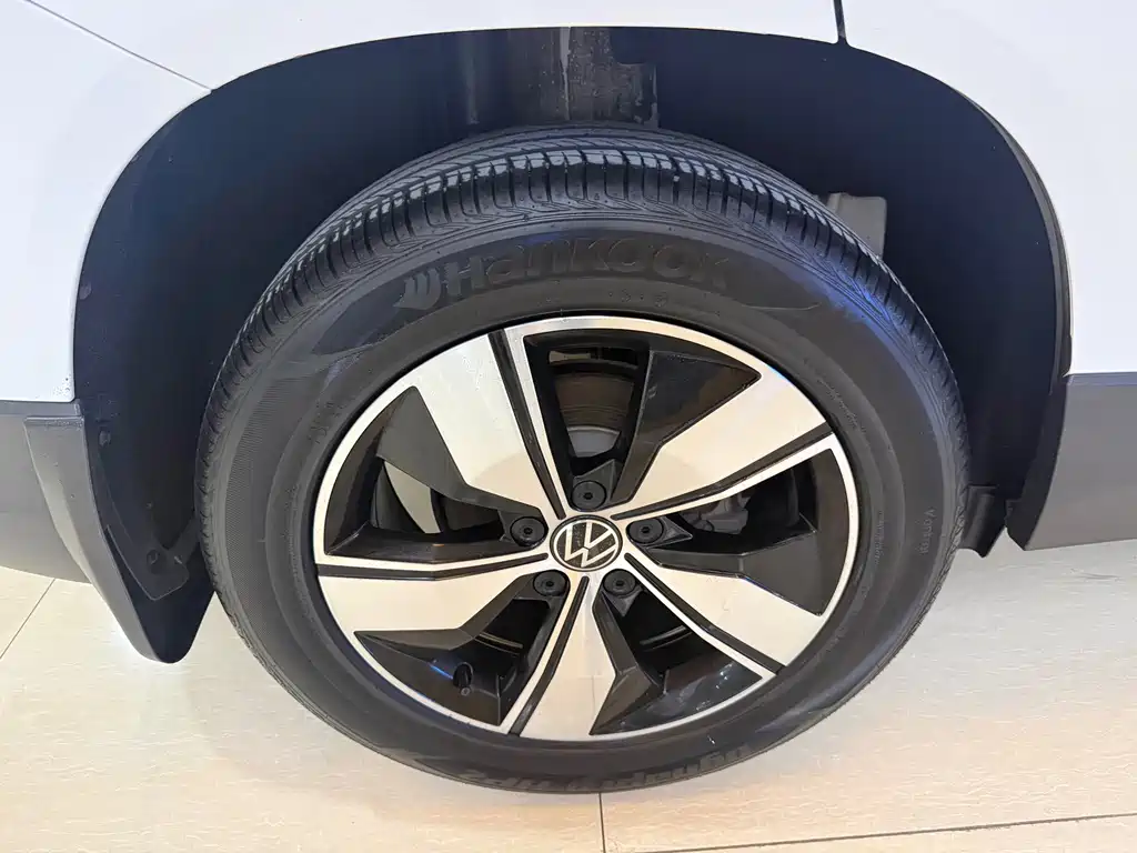 Volkswagen Tharu — миниатюра 10