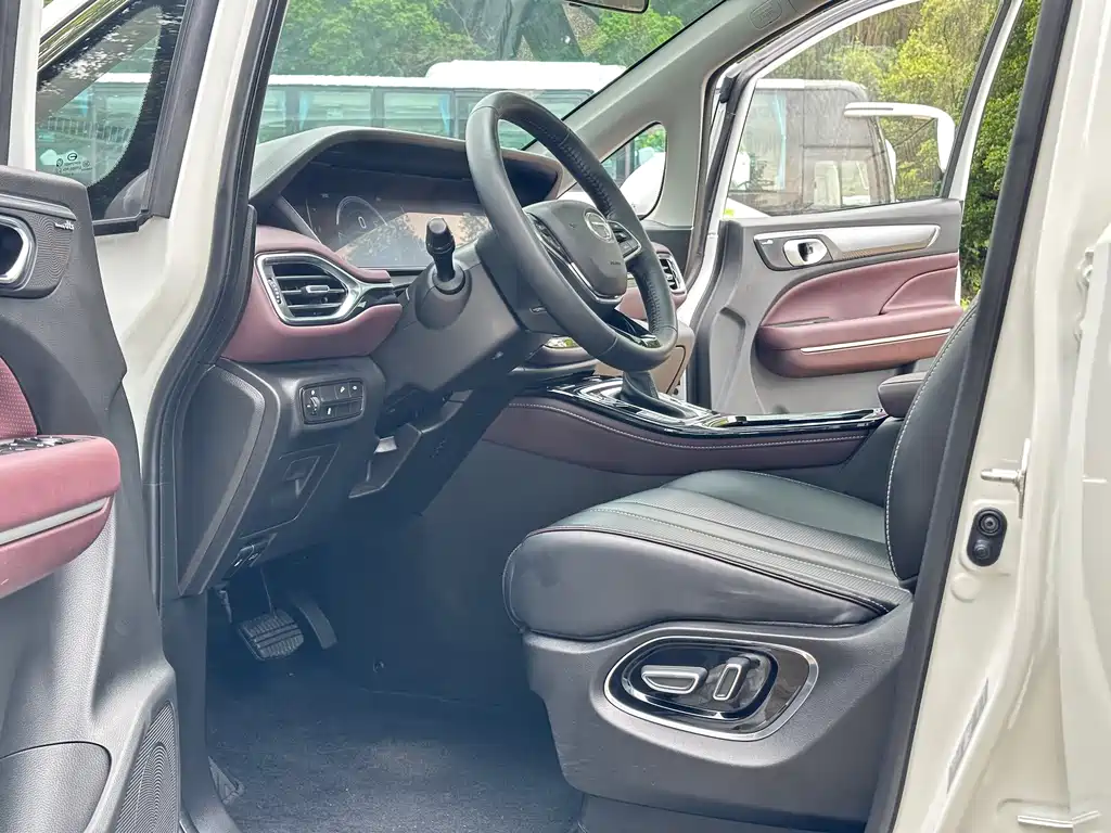 GAC Motor Trumpchi M6 — миниатюра 6
