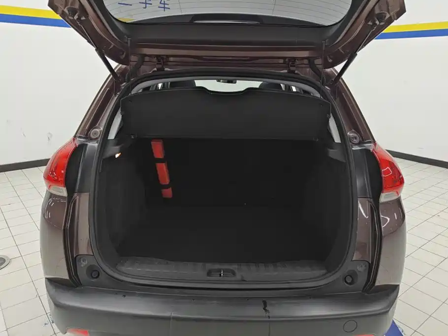 Peugeot 2008 — миниатюра 4
