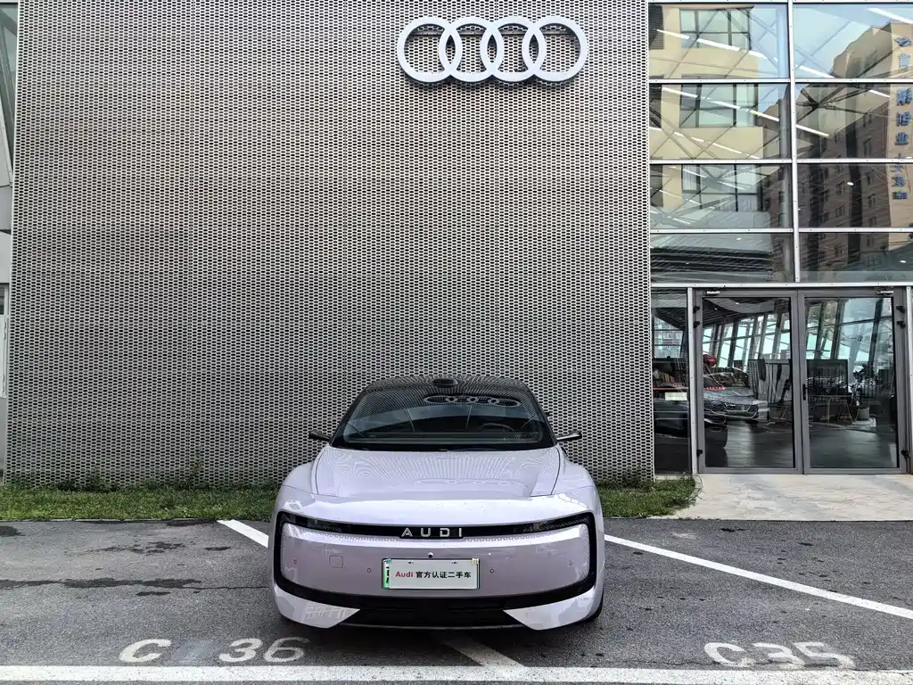 Ауди Ауди. Audi E5 Sportback — миниатюра 2