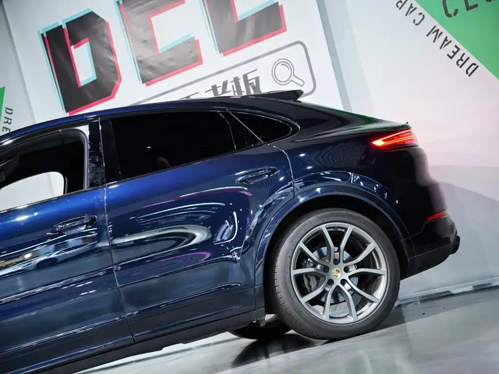 Porsche Cayenne — миниатюра 55