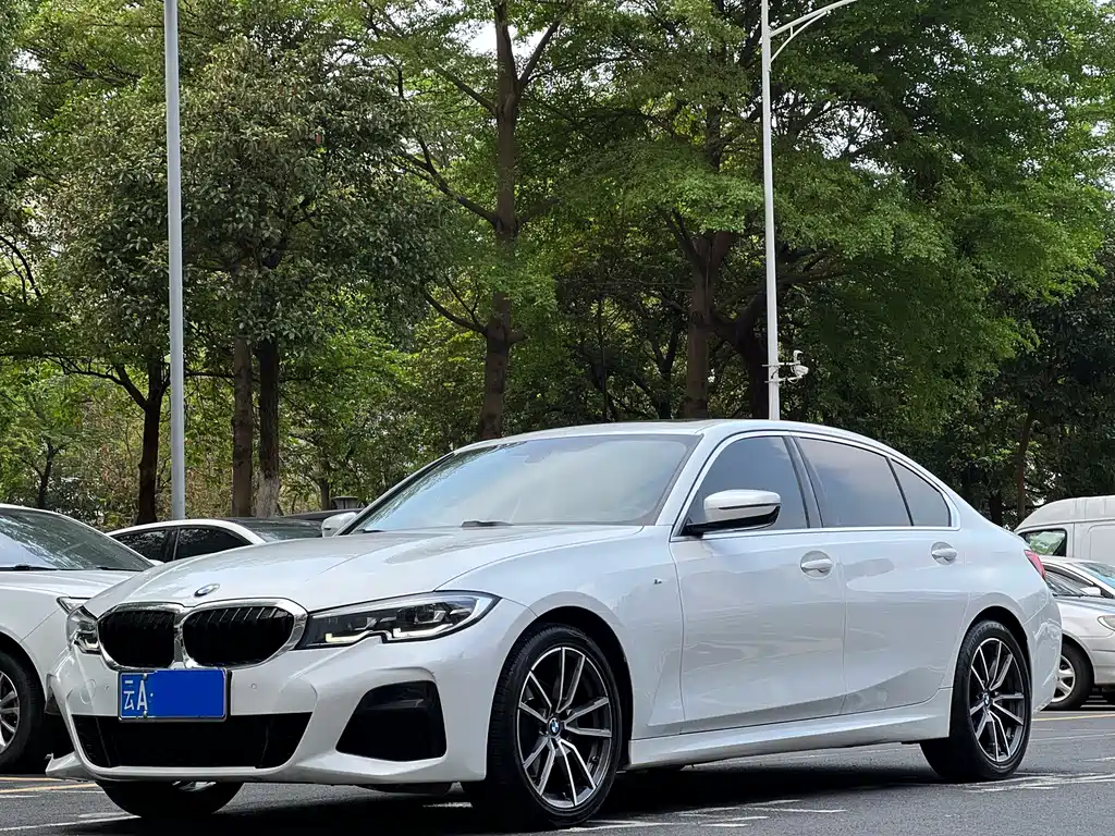 BMW 3 Series 2021