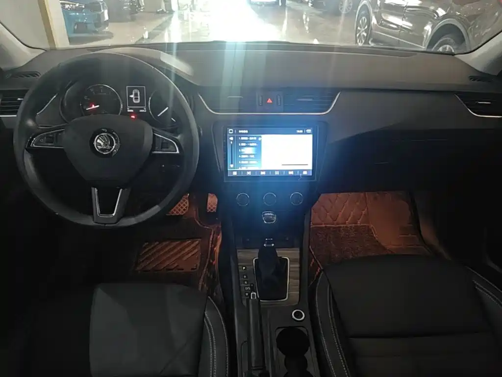 Skoda Octavia — миниатюра 10