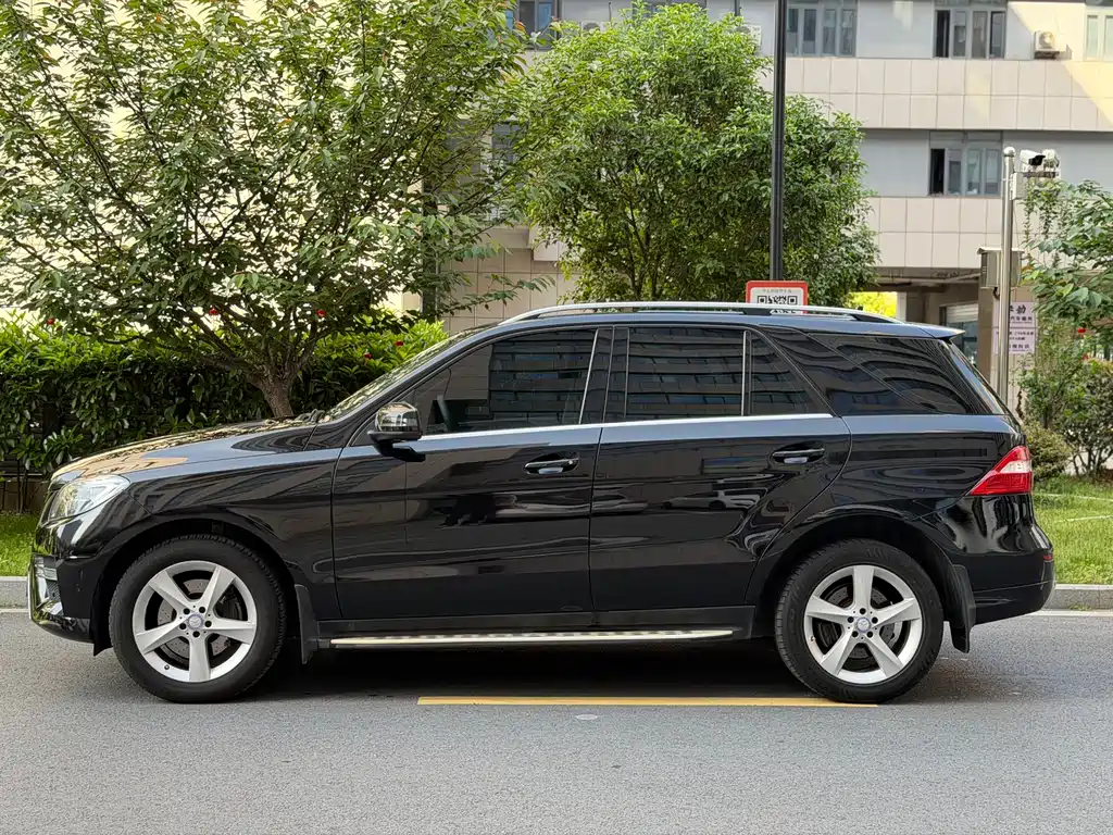 Mercedes-Benz M 2012 ML 300