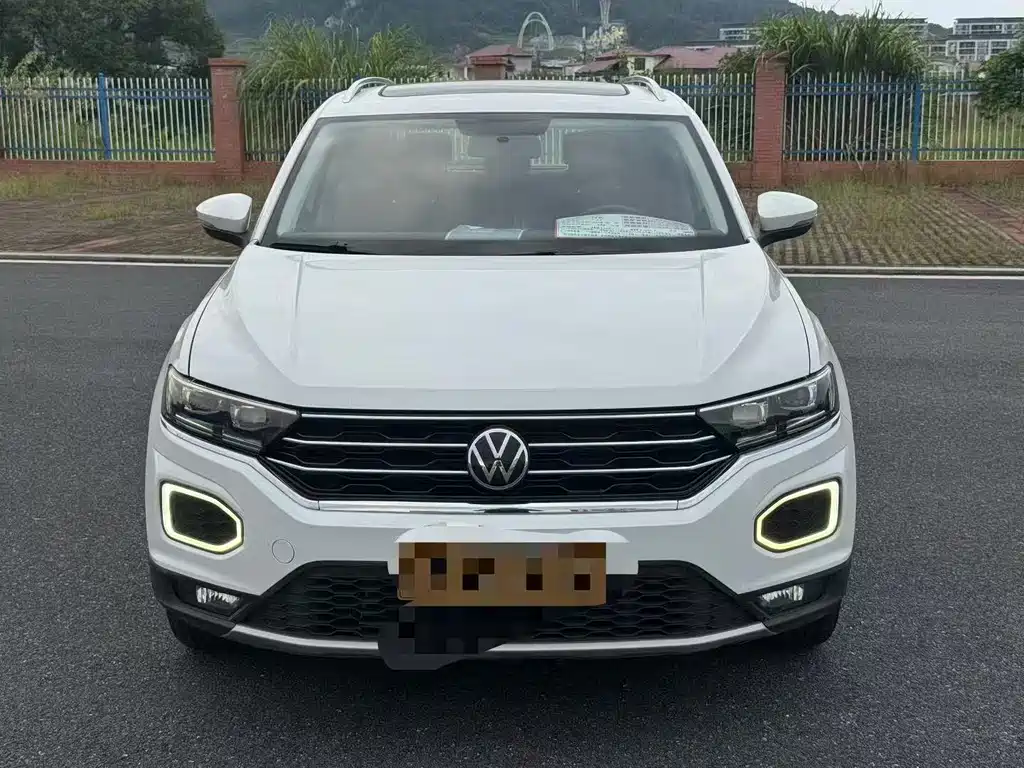 Volkswagen T-Roc — миниатюра 2