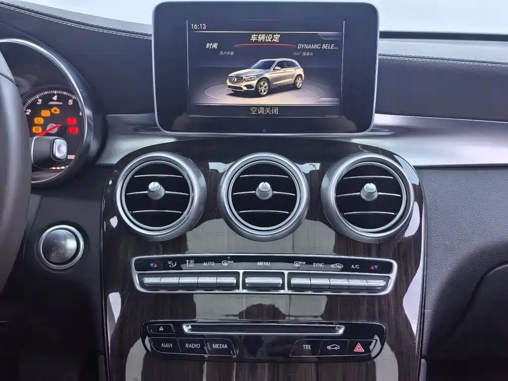 Mercedes-Benz GLC 2019 GLC 260 L 4MATIC Luxury