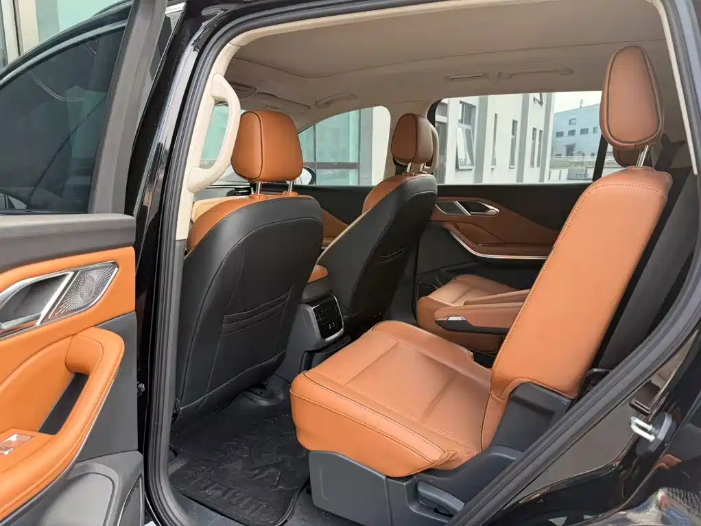 Hongqi Hongqi HS7 PHEV — миниатюра 8