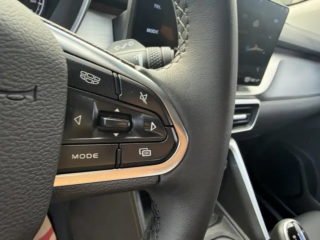 Geely Binyue — миниатюра 11