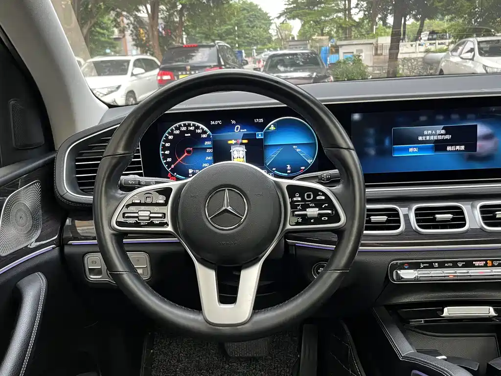 Mercedes-Benz GLE (Import) — миниатюра 15