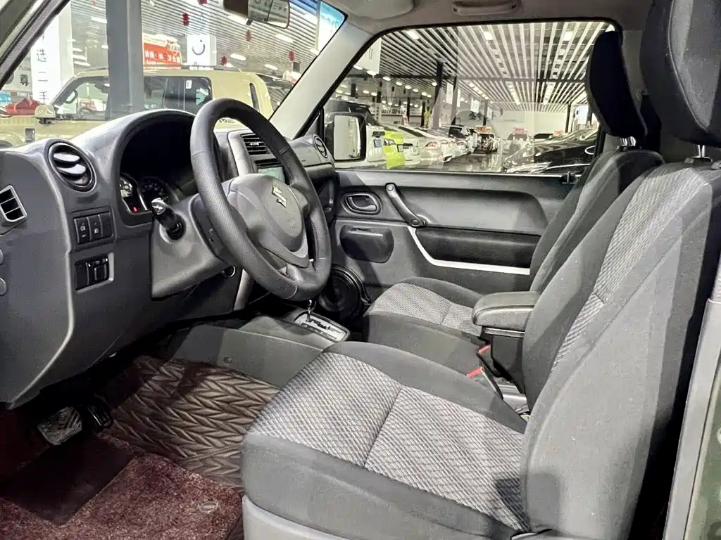 Suzuki Jimny — миниатюра 8