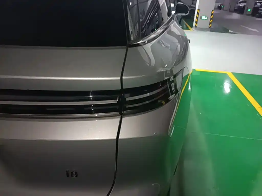 Li Auto Li i8 — миниатюра 8