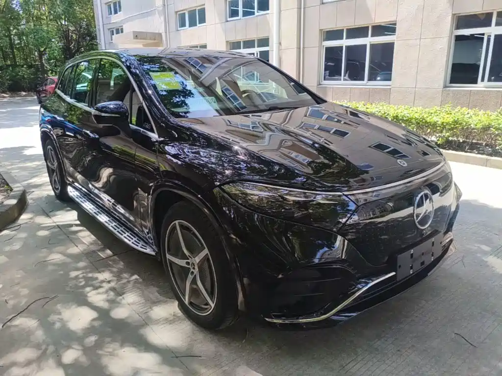 Mercedes-Benz EQS SUV — миниатюра 4