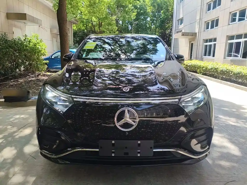 Mercedes-Benz EQS SUV — миниатюра 3