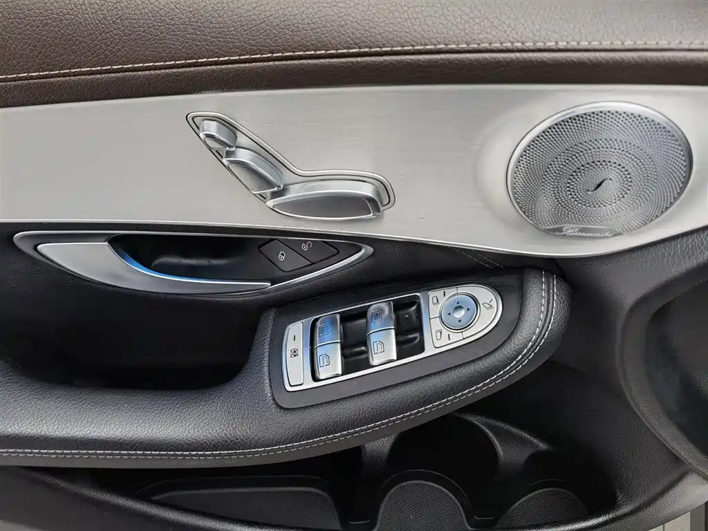Mercedes-Benz GLC 2017 GLC 200 4MATIC