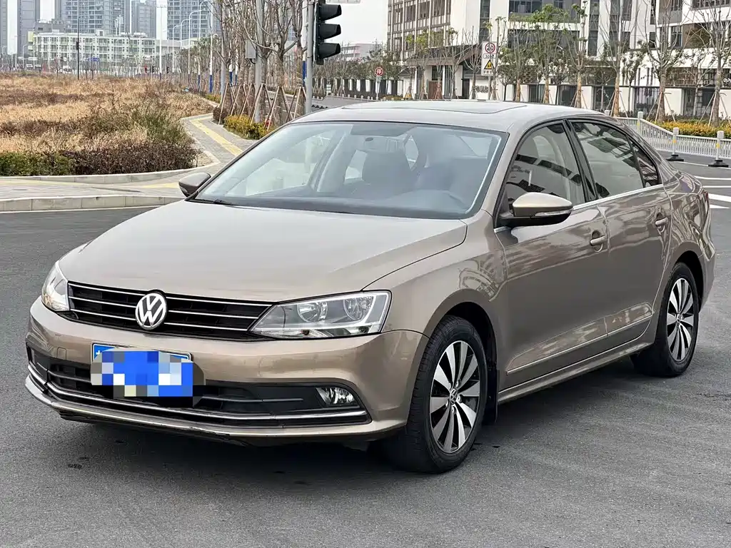 Volkswagen Sagitar 2017