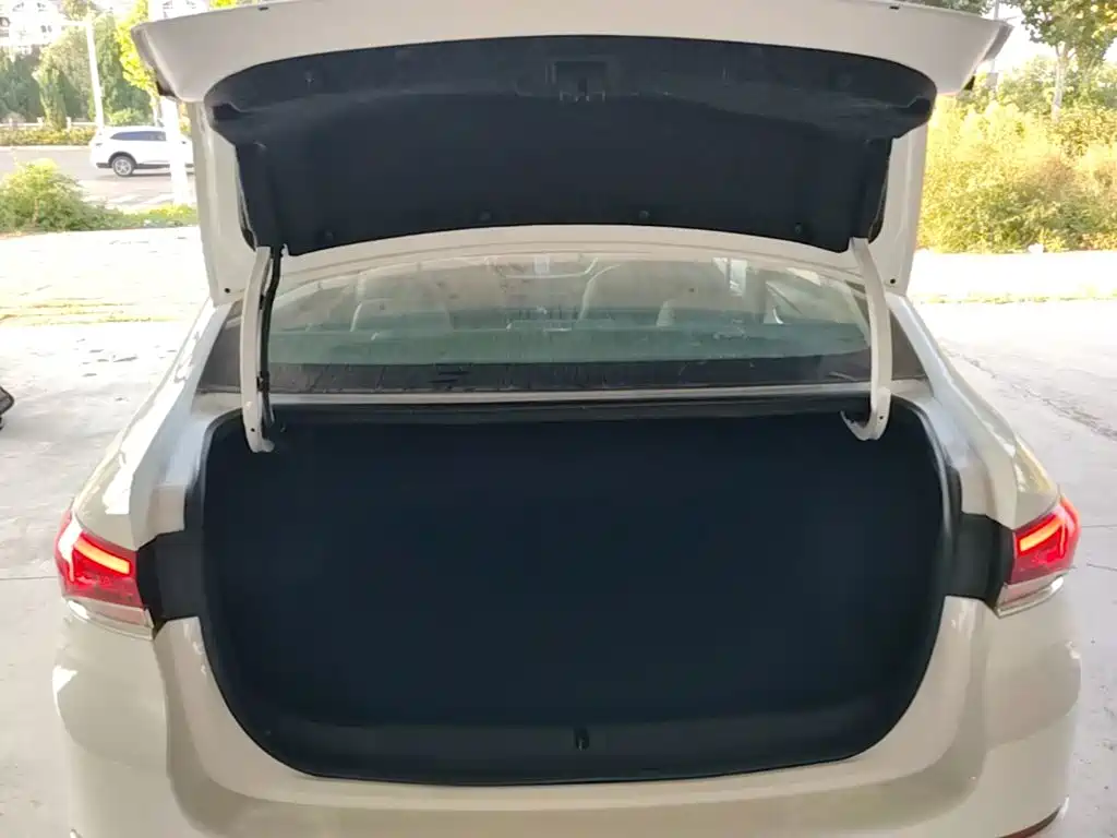 Buick Excelle — миниатюра 19