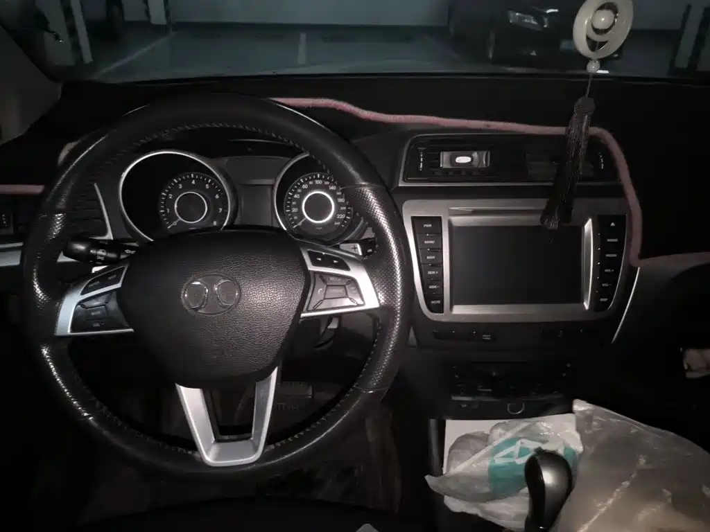 BAIC Senova X65 — миниатюра 5