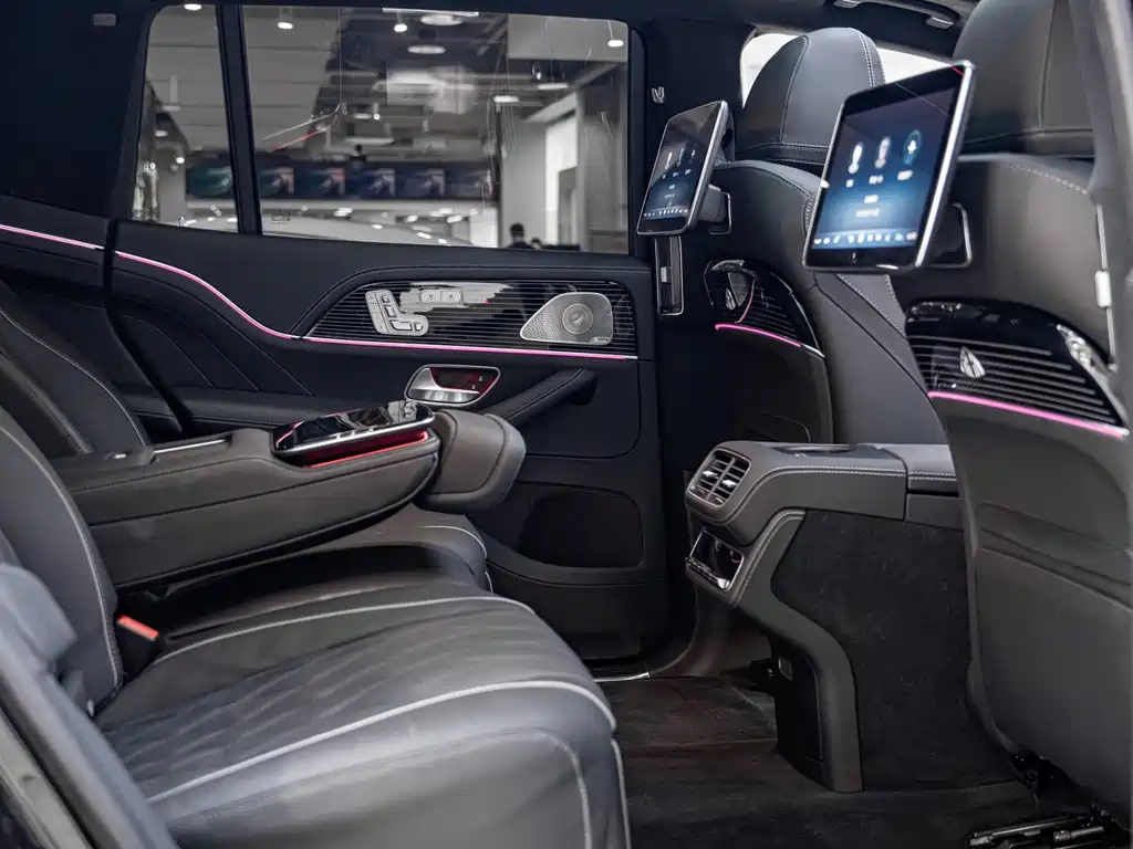 Mercedes-Benz GLS — миниатюра 14