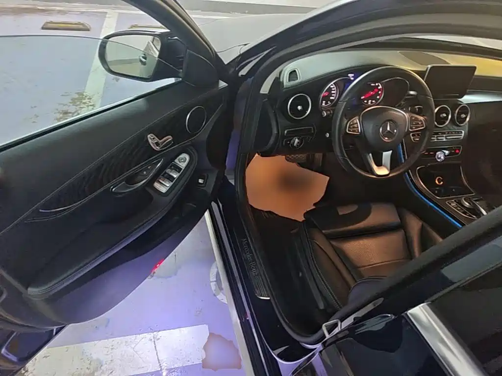 Mercedes-Benz C-Class — миниатюра 16