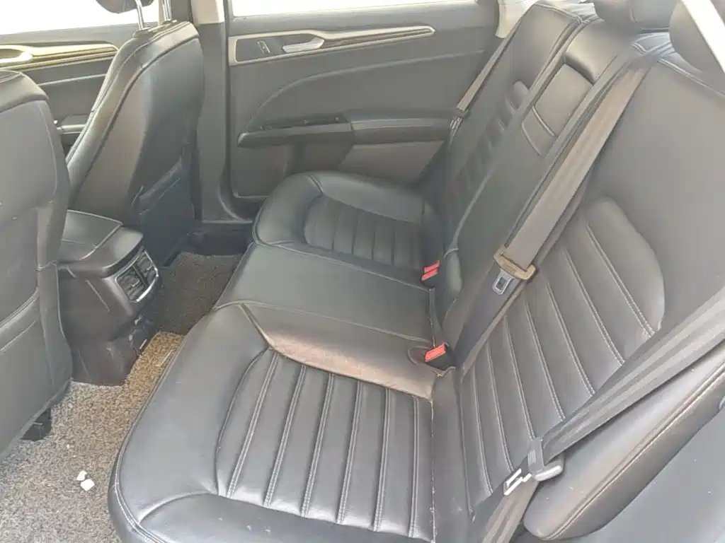 Ford Mondeo — миниатюра 17