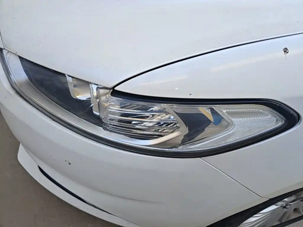 Ford Mondeo — миниатюра 24