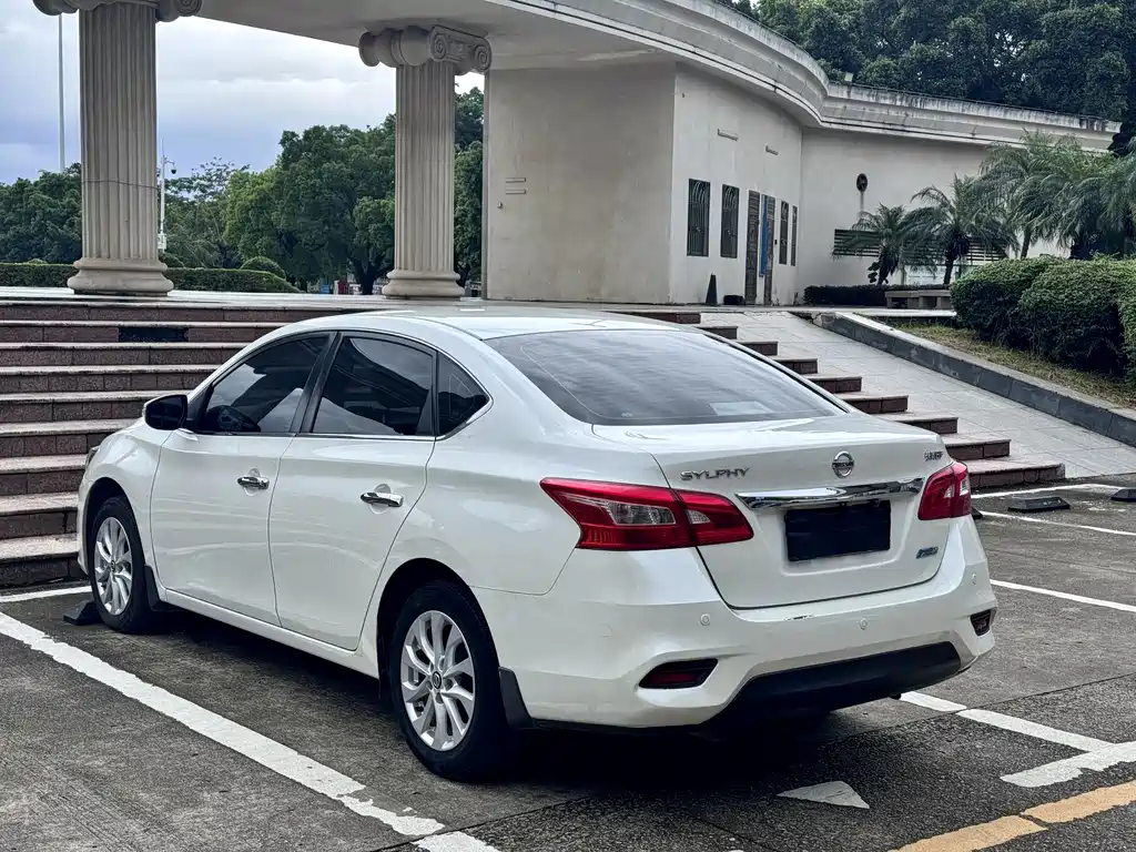 Nissan Sylphy — миниатюра 11