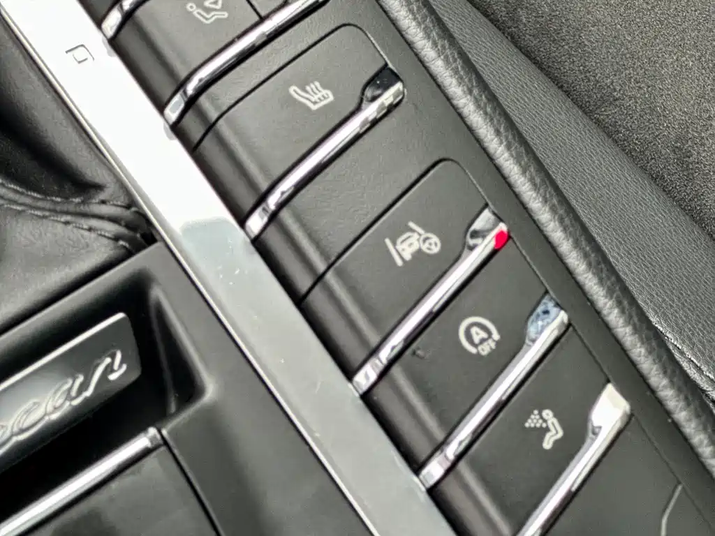 Porsche Macan - фото 34