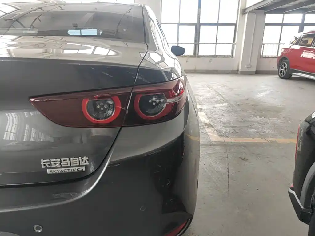 Mazda 3 Axela — миниатюра 8