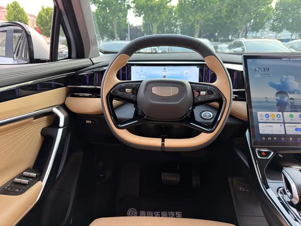 Geely Boyue L L 2023 1.5TD DCT Luxury