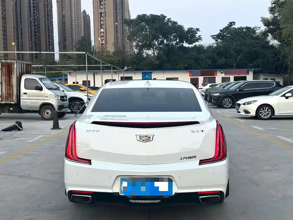 Cadillac XTS — миниатюра 9