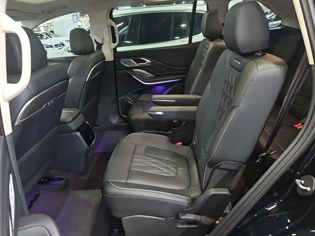 Hongqi Hongqi HS7 PHEV — миниатюра 17