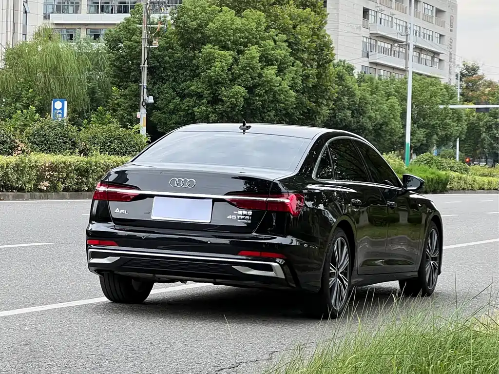 Audi A6L — миниатюра 3