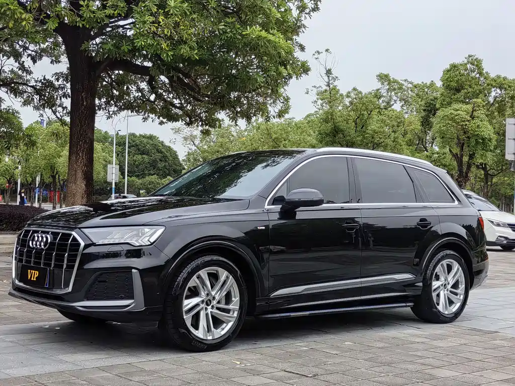 Audi Q7 2024