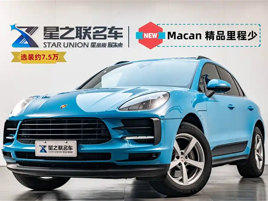 PORSCHE MACAN