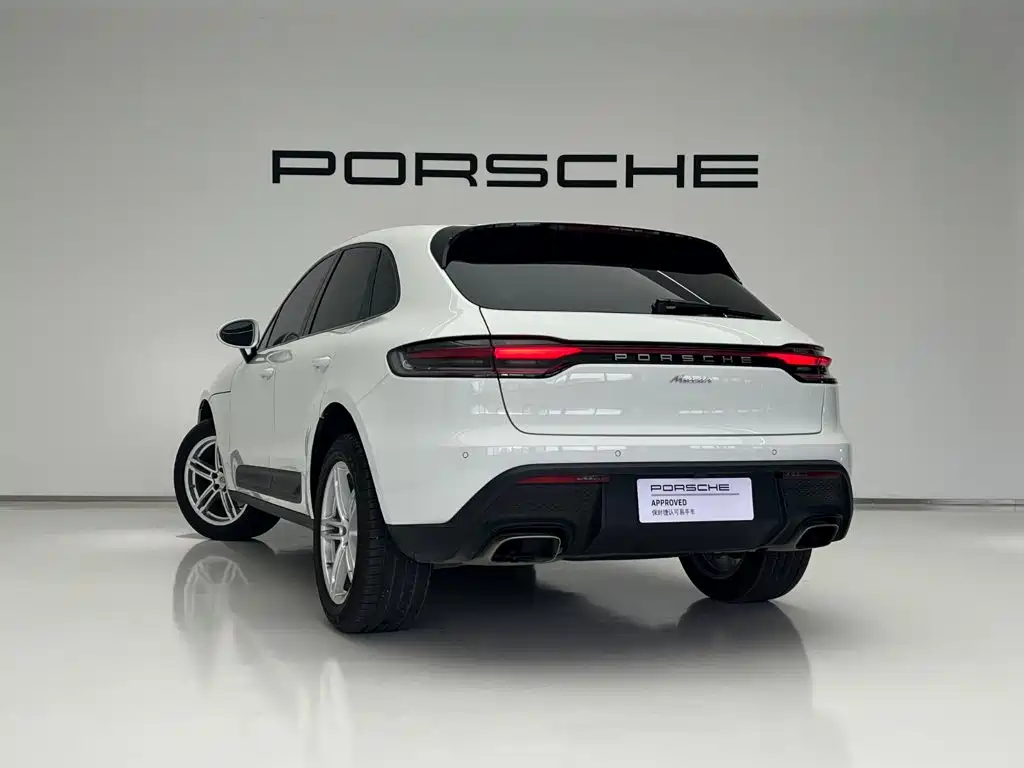 Porsche Macan — миниатюра 3