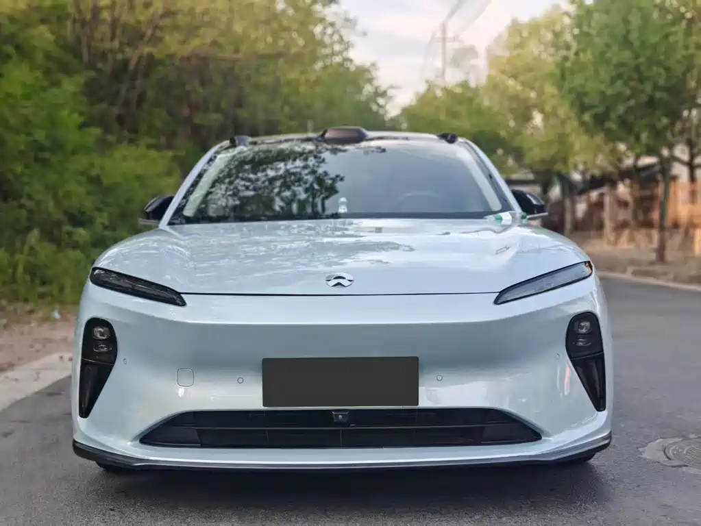 NIO ET5 — миниатюра 2