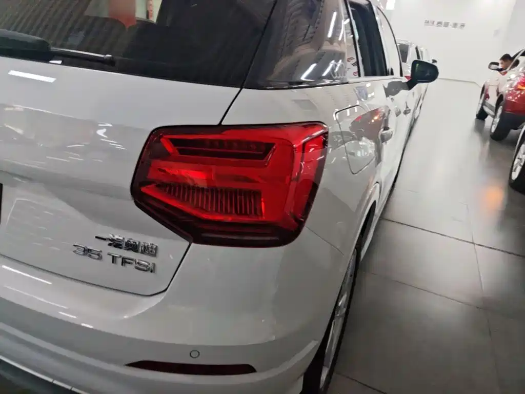 Audi Q2L — миниатюра 8