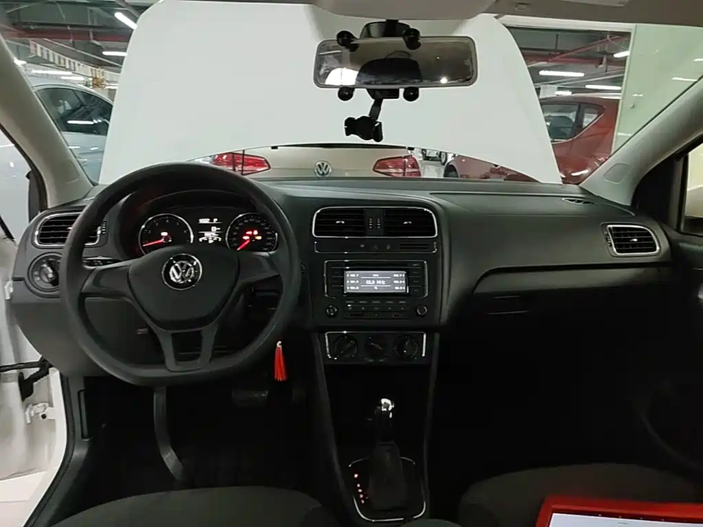 Volkswagen Polo — миниатюра 10