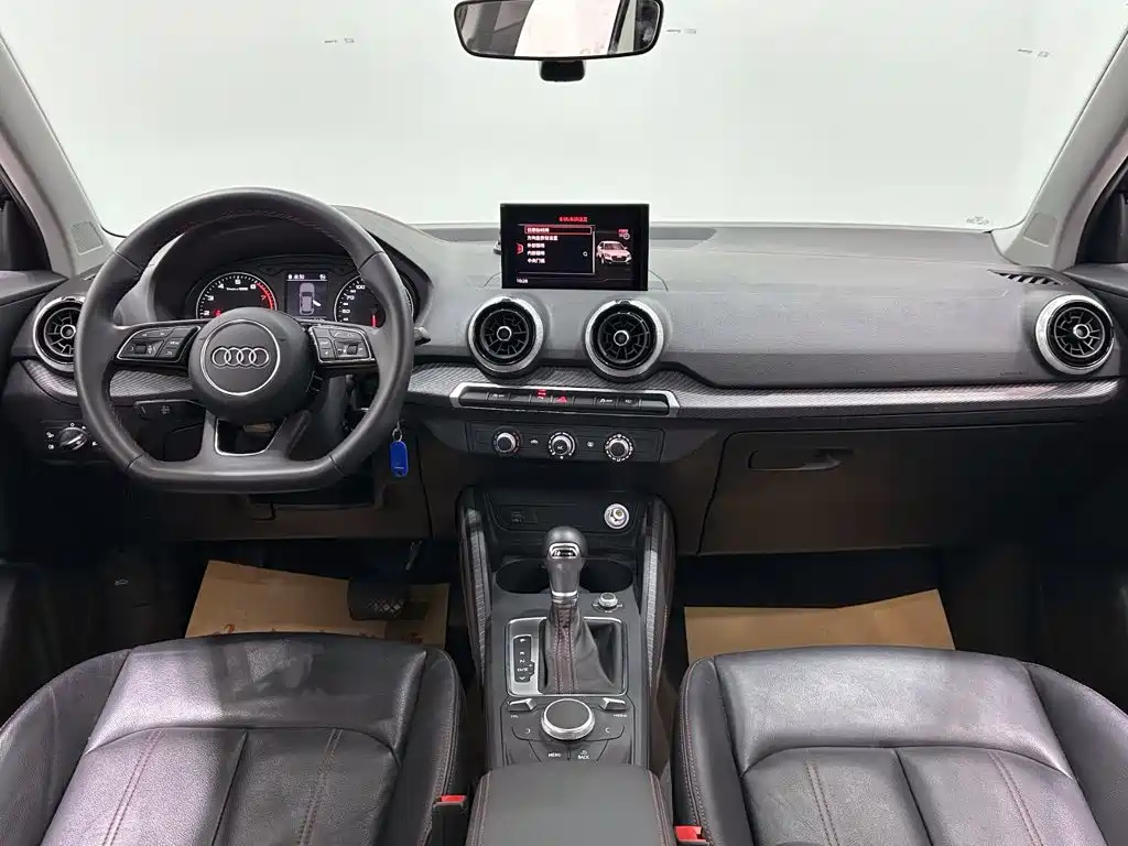 Audi Q2L — миниатюра 9