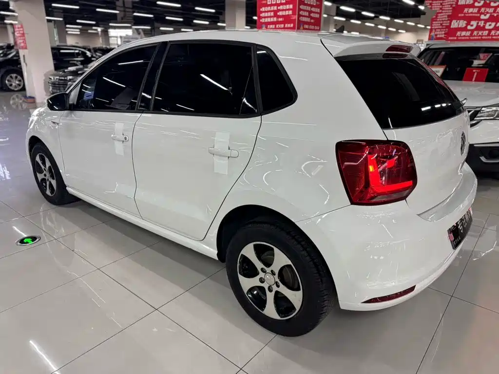 Volkswagen Polo — миниатюра 7