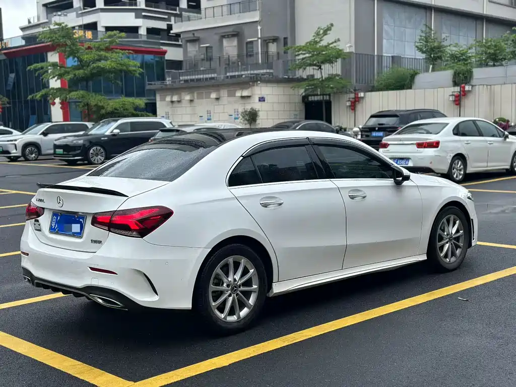 Mercedes-Benz A-Class A 2021 A 200 L Sport Fashion