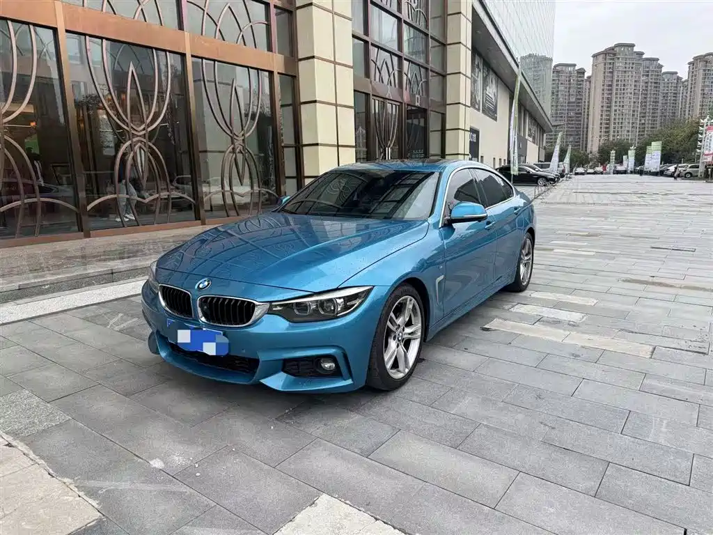 BMW 4 SERIES