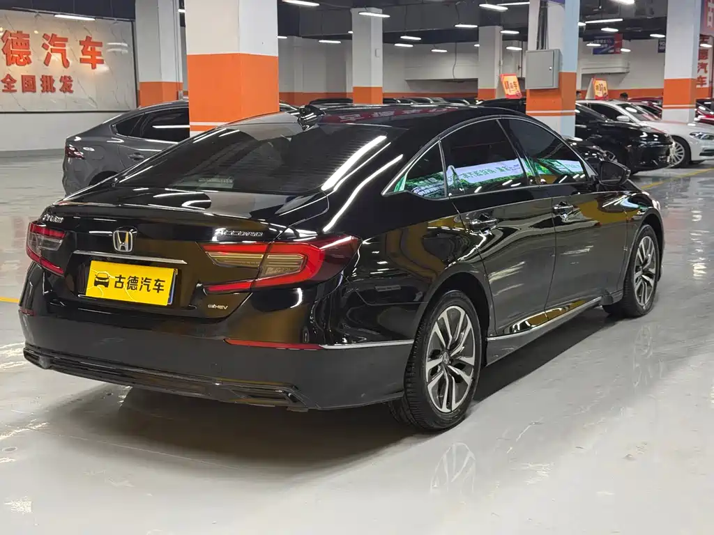 Honda Accord — миниатюра 7