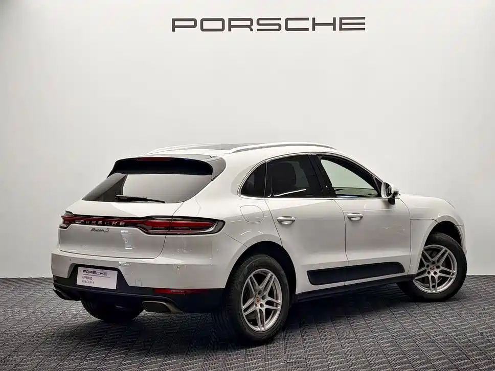Porsche Macan — миниатюра 8