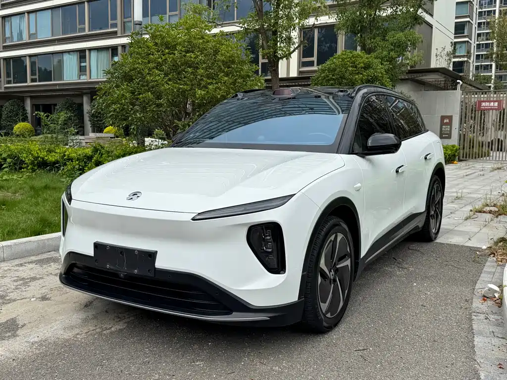 NIO ES6