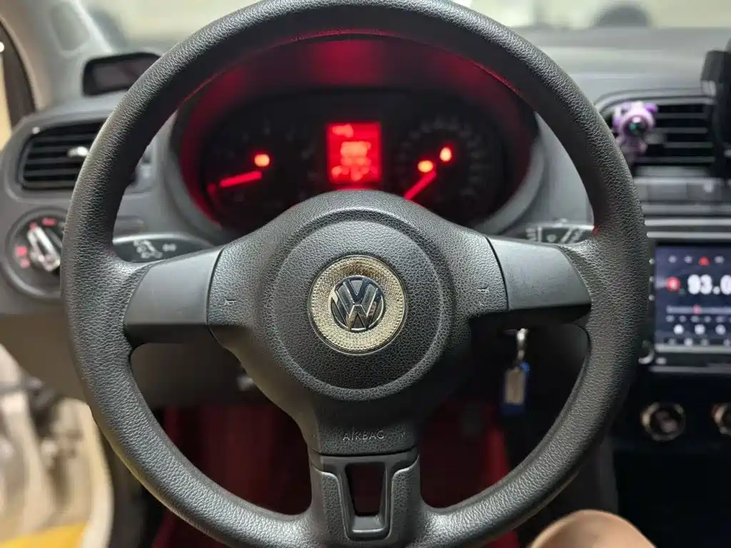 Volkswagen Polo — миниатюра 7