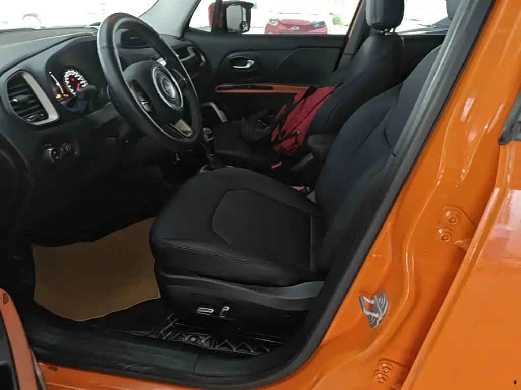 Jeep Renegade — миниатюра 15