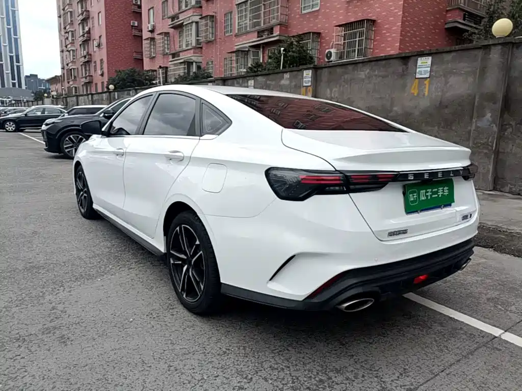 Geely Binrui — миниатюра 5