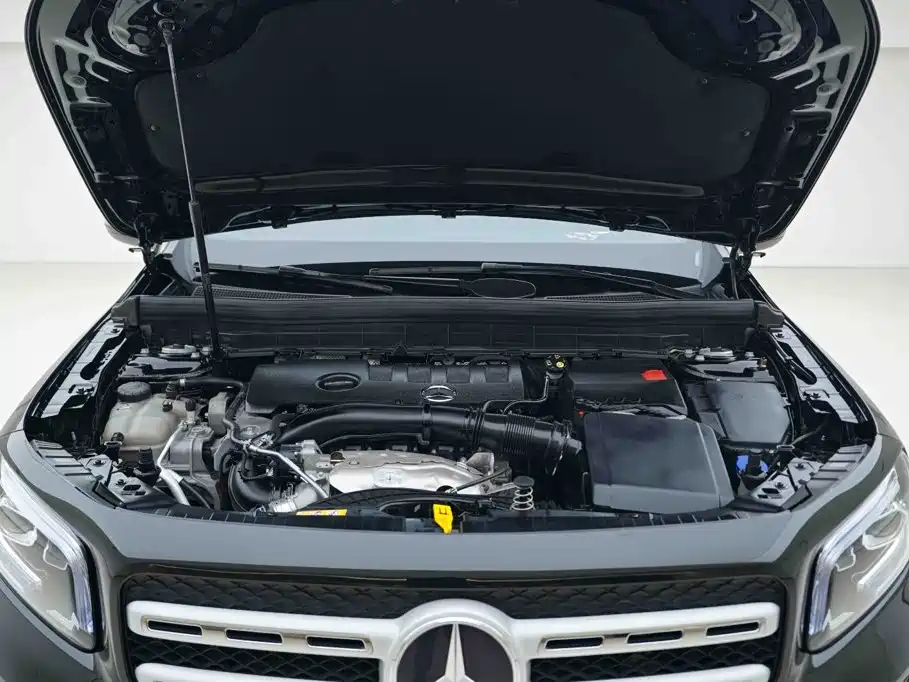 Mercedes-Benz GLB — миниатюра 6